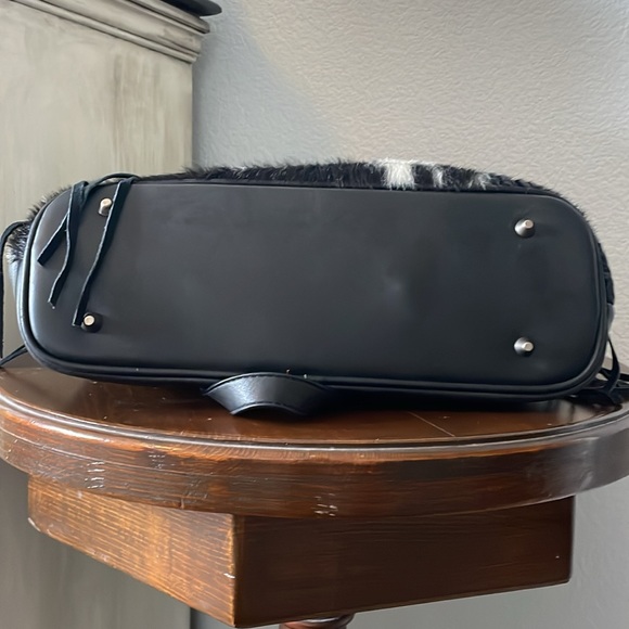 Trinity Ranch Cowhide Leather Purse - Picture 11 of 11